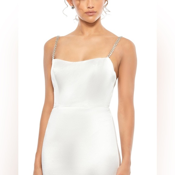 Mac Duggal 12428 CHARMEUSE RHINESTONE STRAP TRUMPET GOWN  White Bridal sz 4 - Picture 4 of 7